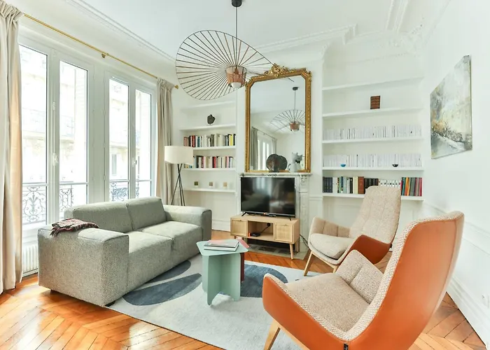 Bright, Modern Apartment- 14 Arrd- Mobility Lease