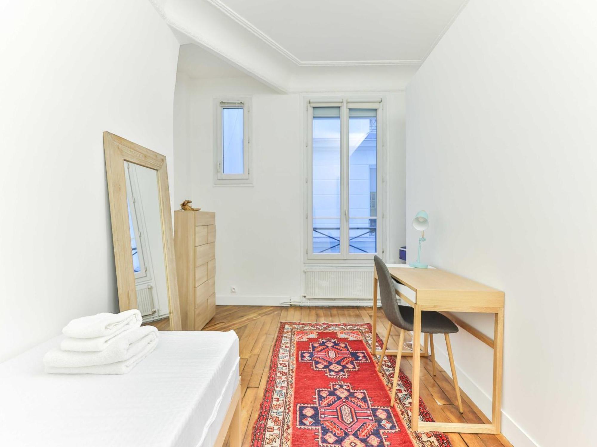 Bright, Modern Apartment- 14 Arrd- Mobility Lease * Parijs
