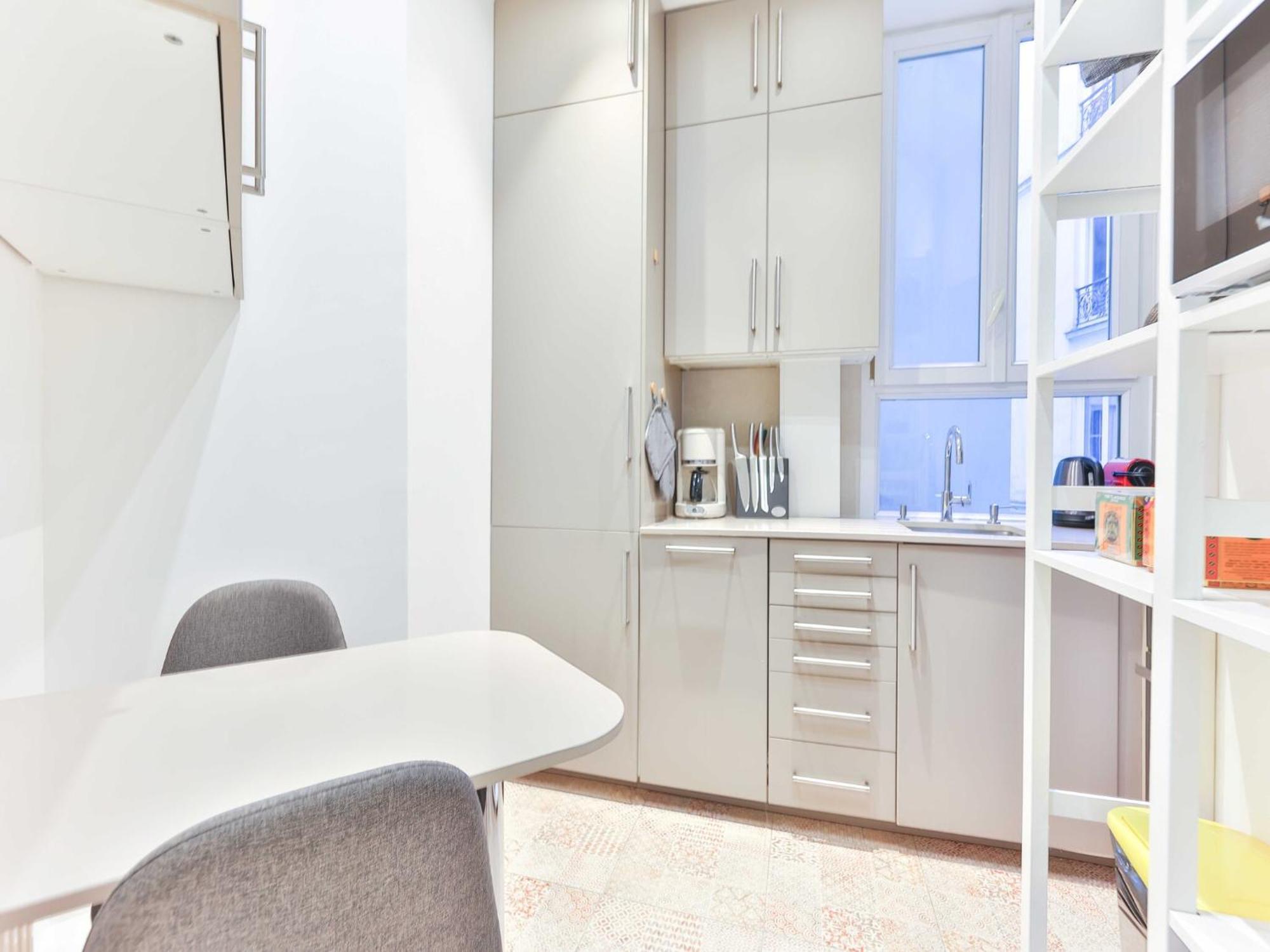 Bright, Modern Apartment- 14 Arrd- Mobility Lease Appartement *